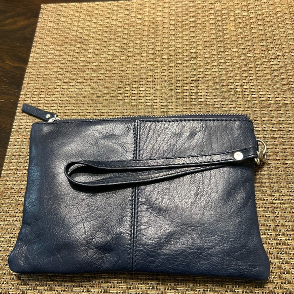 Navy blue leather wristlet - Picture 2 of 3